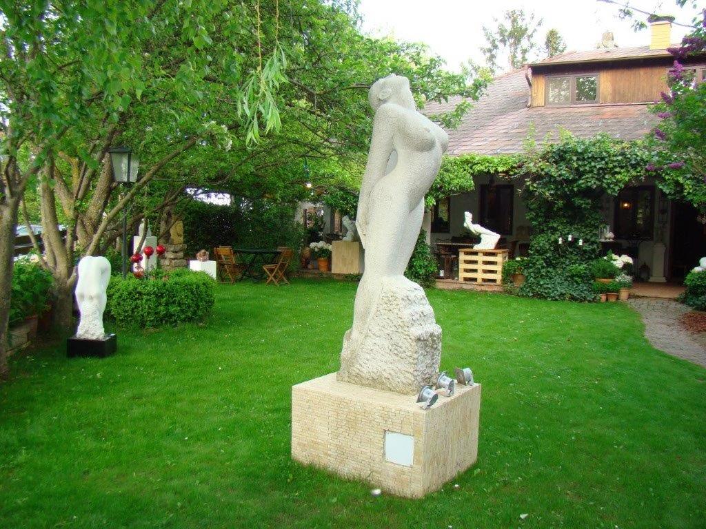 Ausstellung Destan Gashi in Sooss 2015